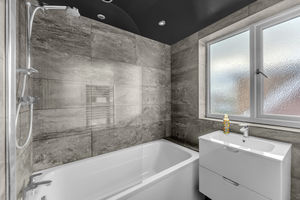 Photo 29- click for photo gallery